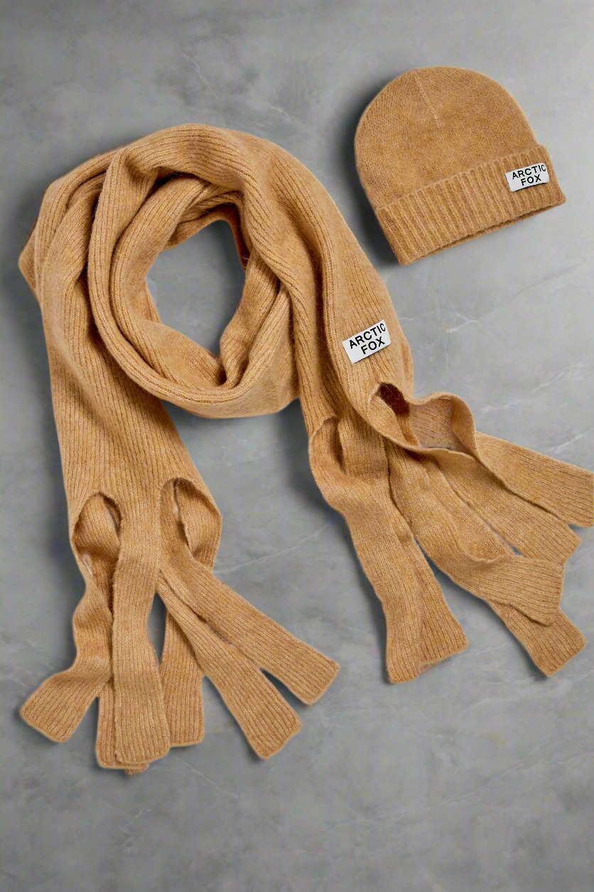 The Mohair Scarf Beanie Set Camel Beige