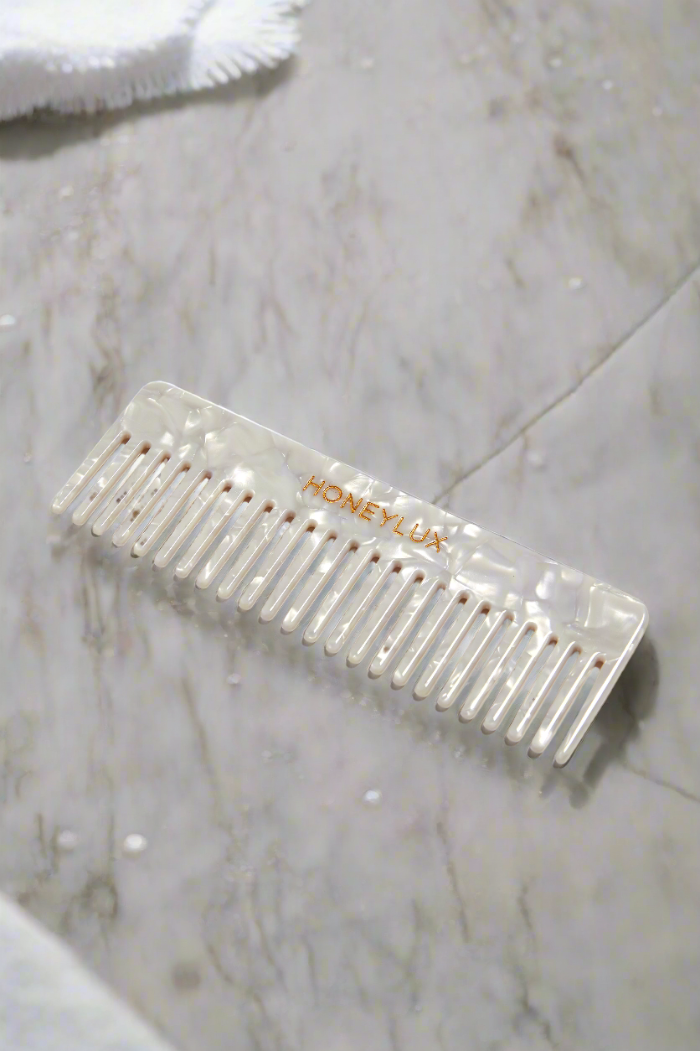 Acetate Detangling Comb Cream Pearl