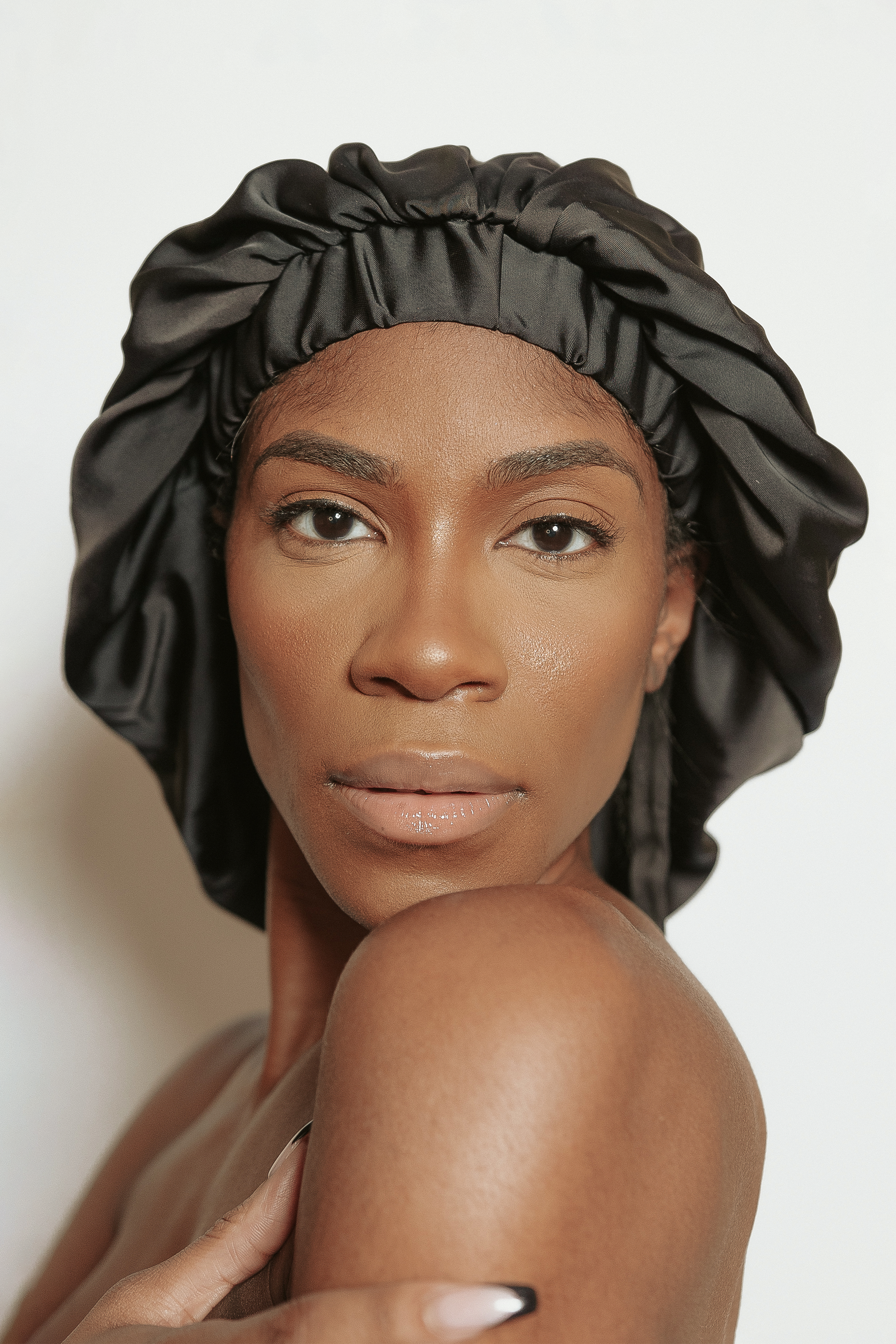 Kitsch Women's Satin Sleep XL Adjustable Bonnet Black