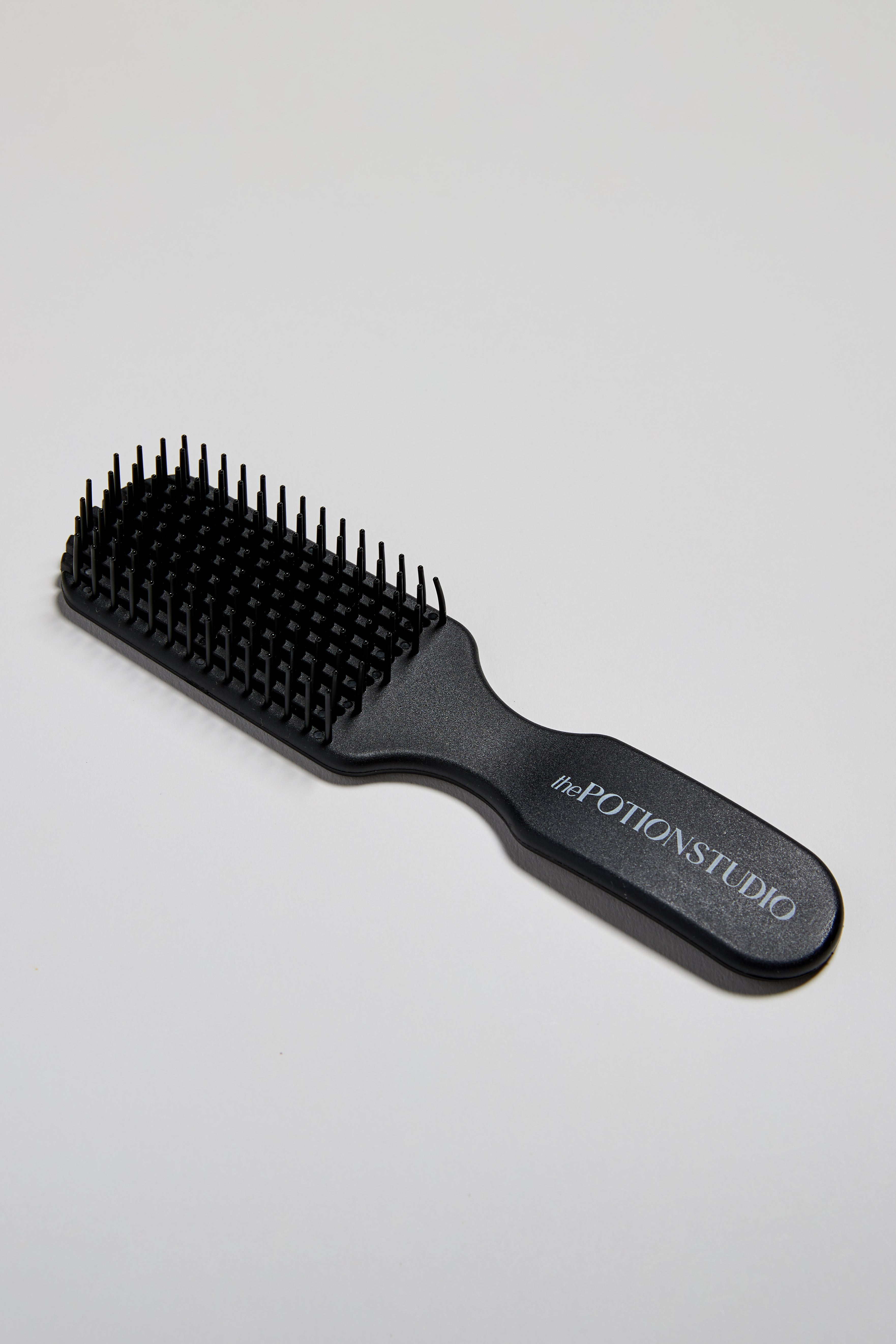 ThePotionStudio-Rib-Brush
