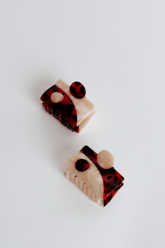 Cranberry Balance Claw Set