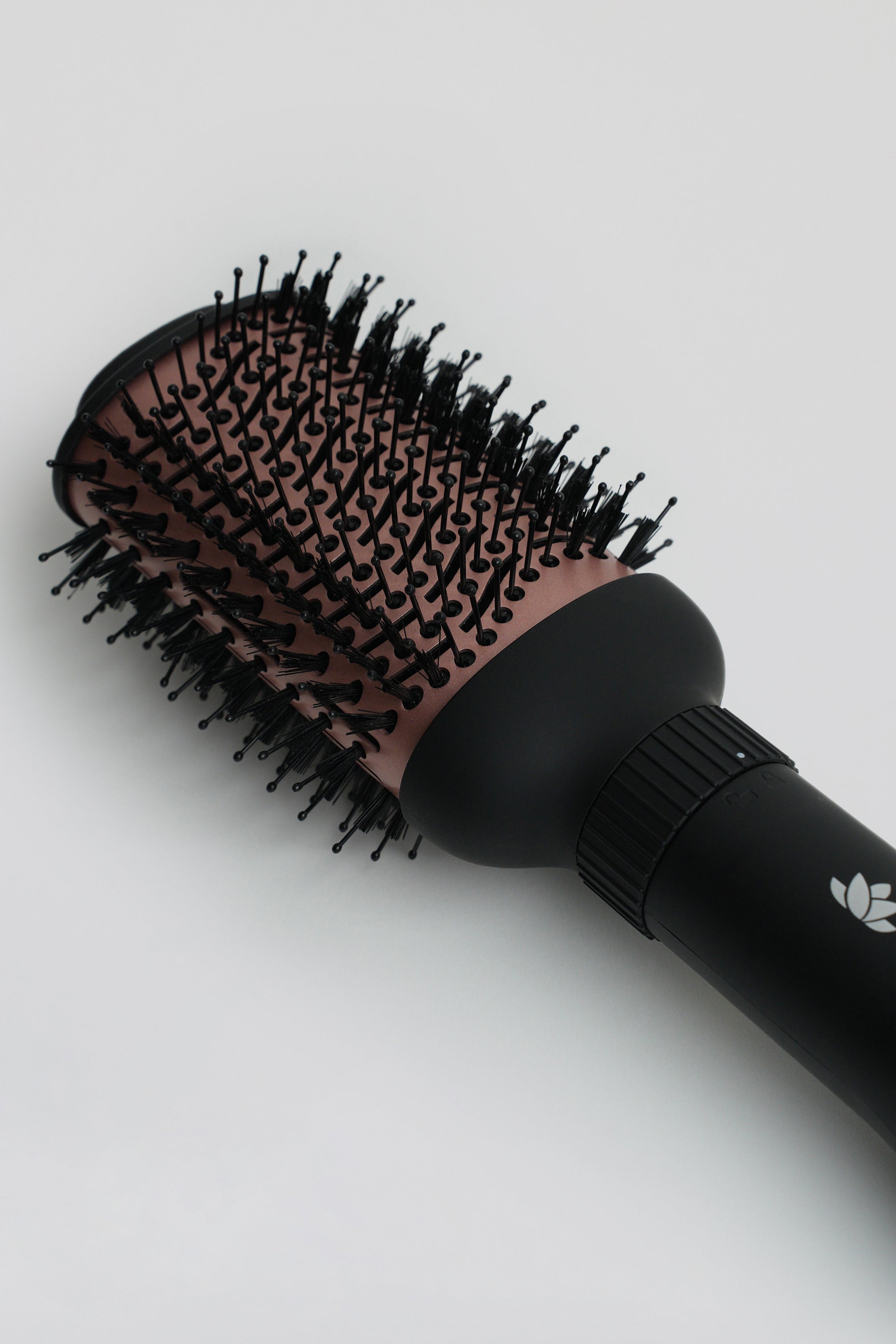 SUTRA® Interchangeable Blowout Brush - 2