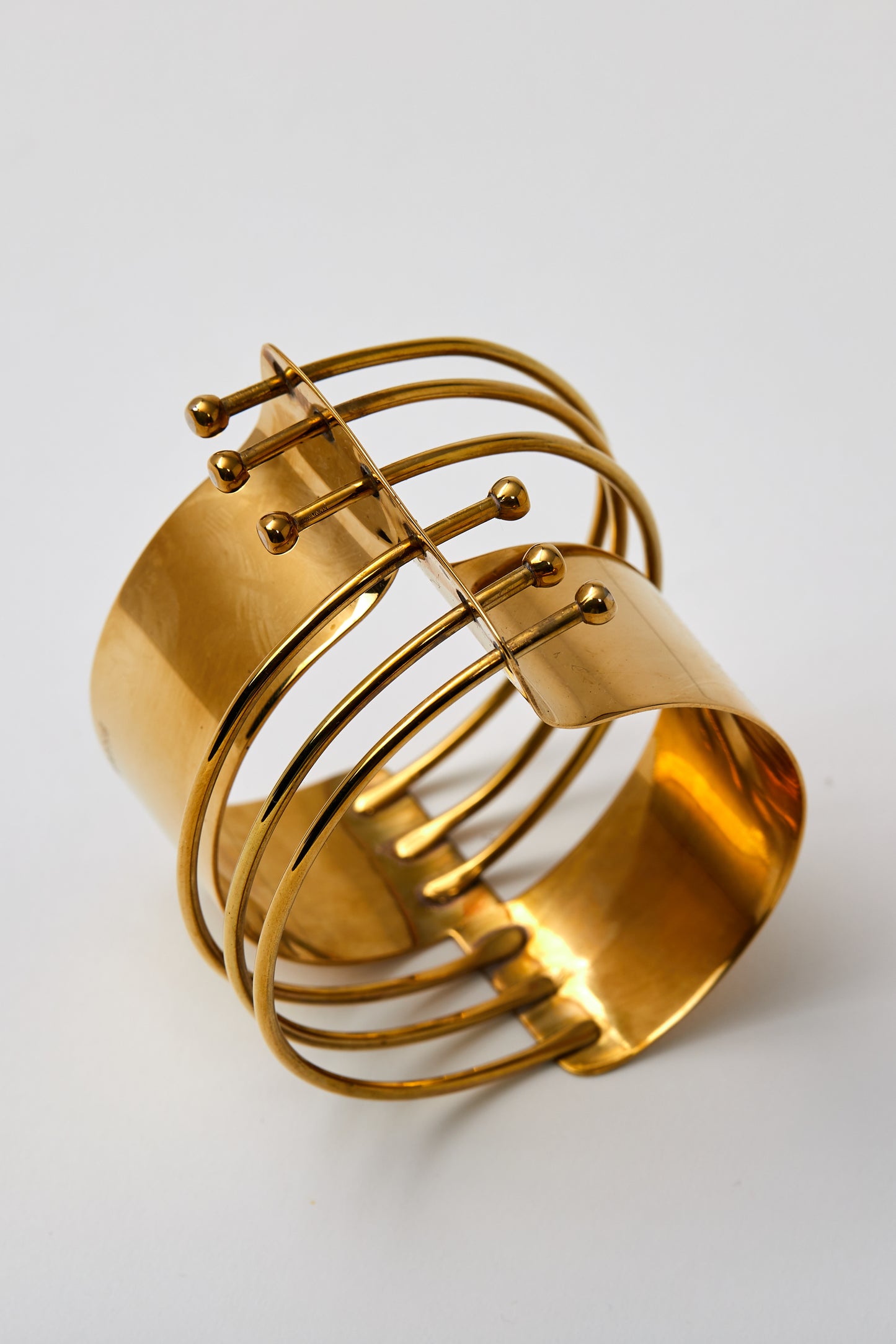 Bisjoux-Brass-Modern-Wired-Bracelet-Armlet-Arm-Cuff