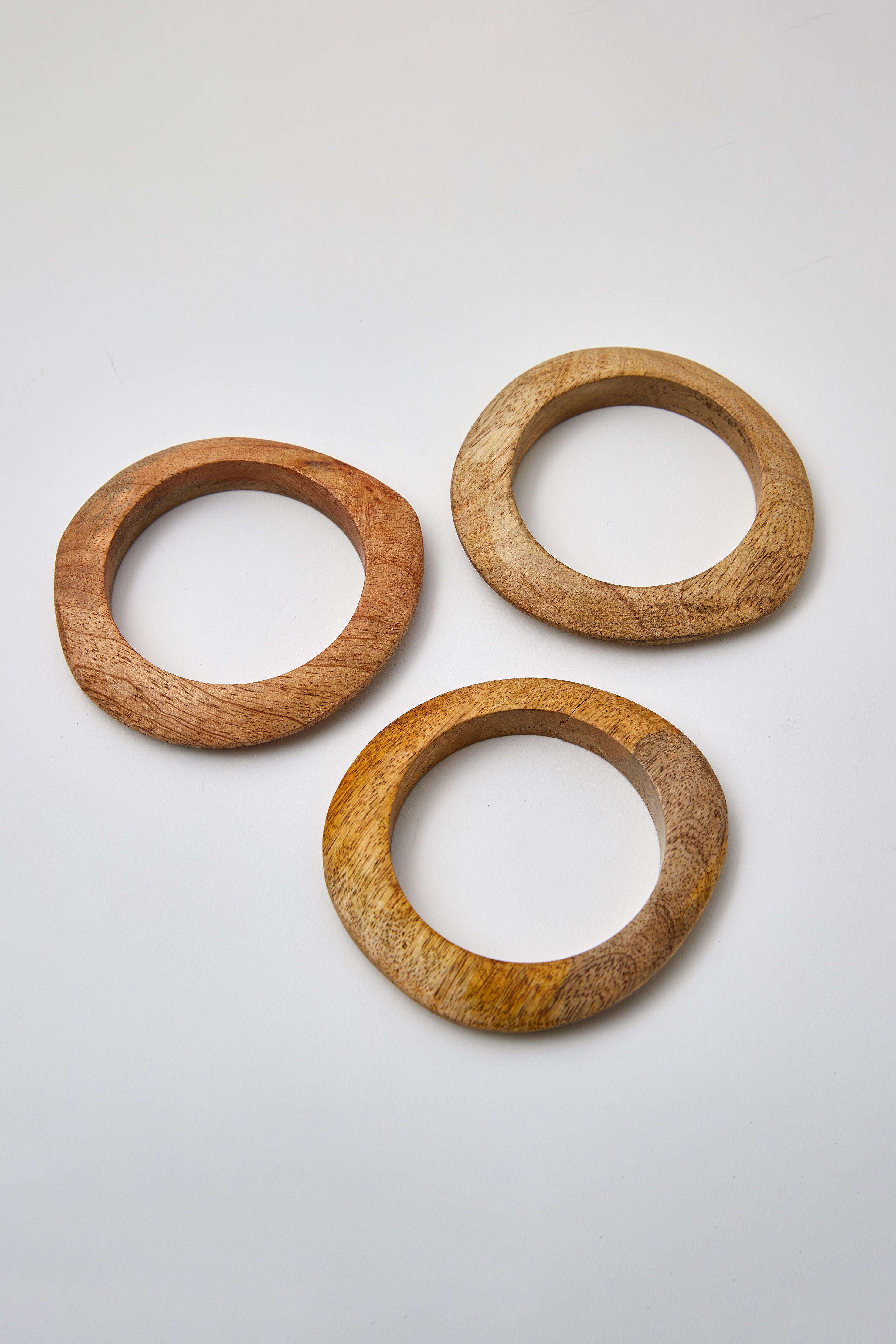 Bisjoux-Bare-Orchard-Wood-Bangle-Bracelet-Curve