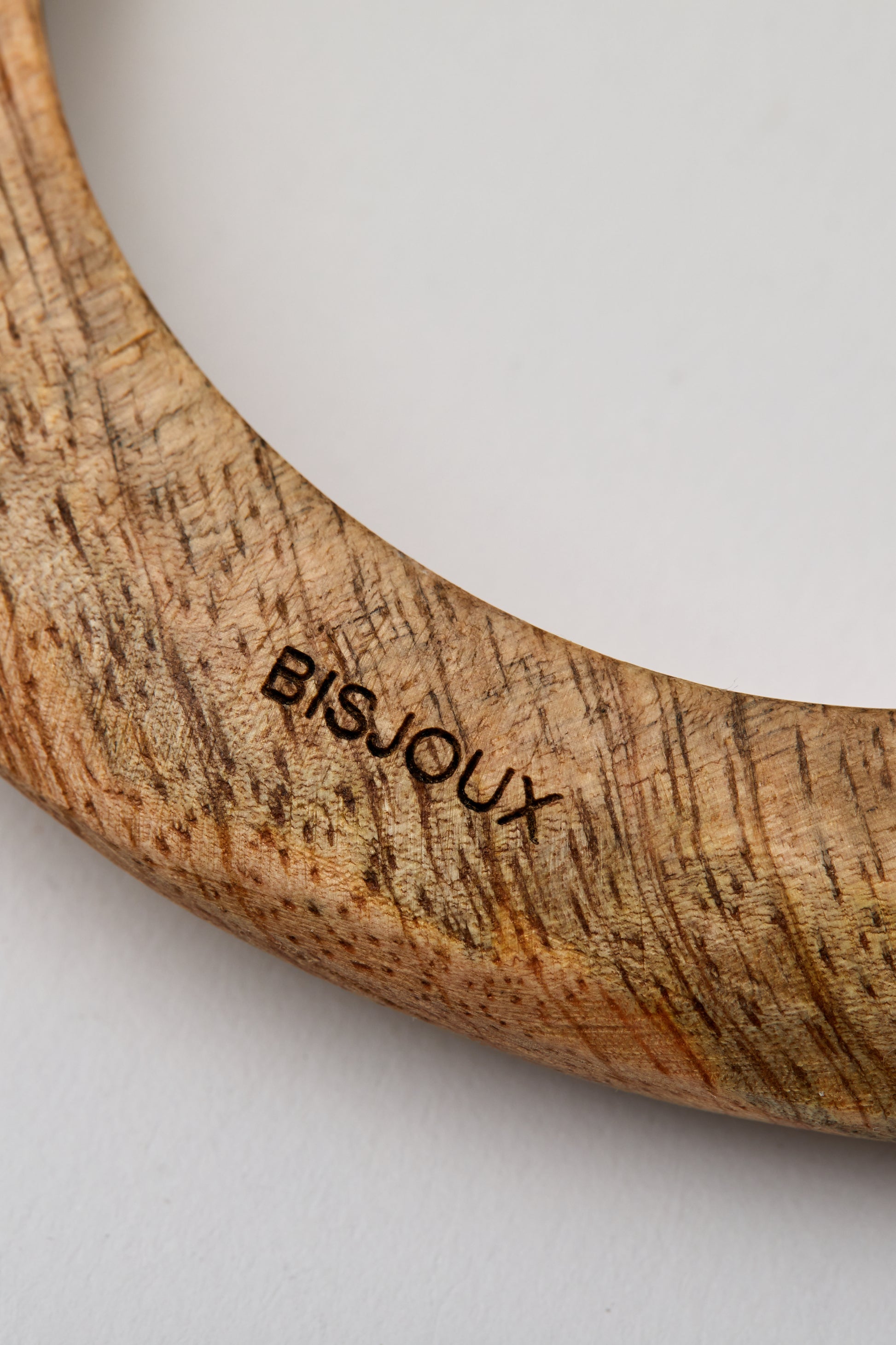 Bisjoux-Bare-Orchard-Wood-Bangle-Bracelet-Curve