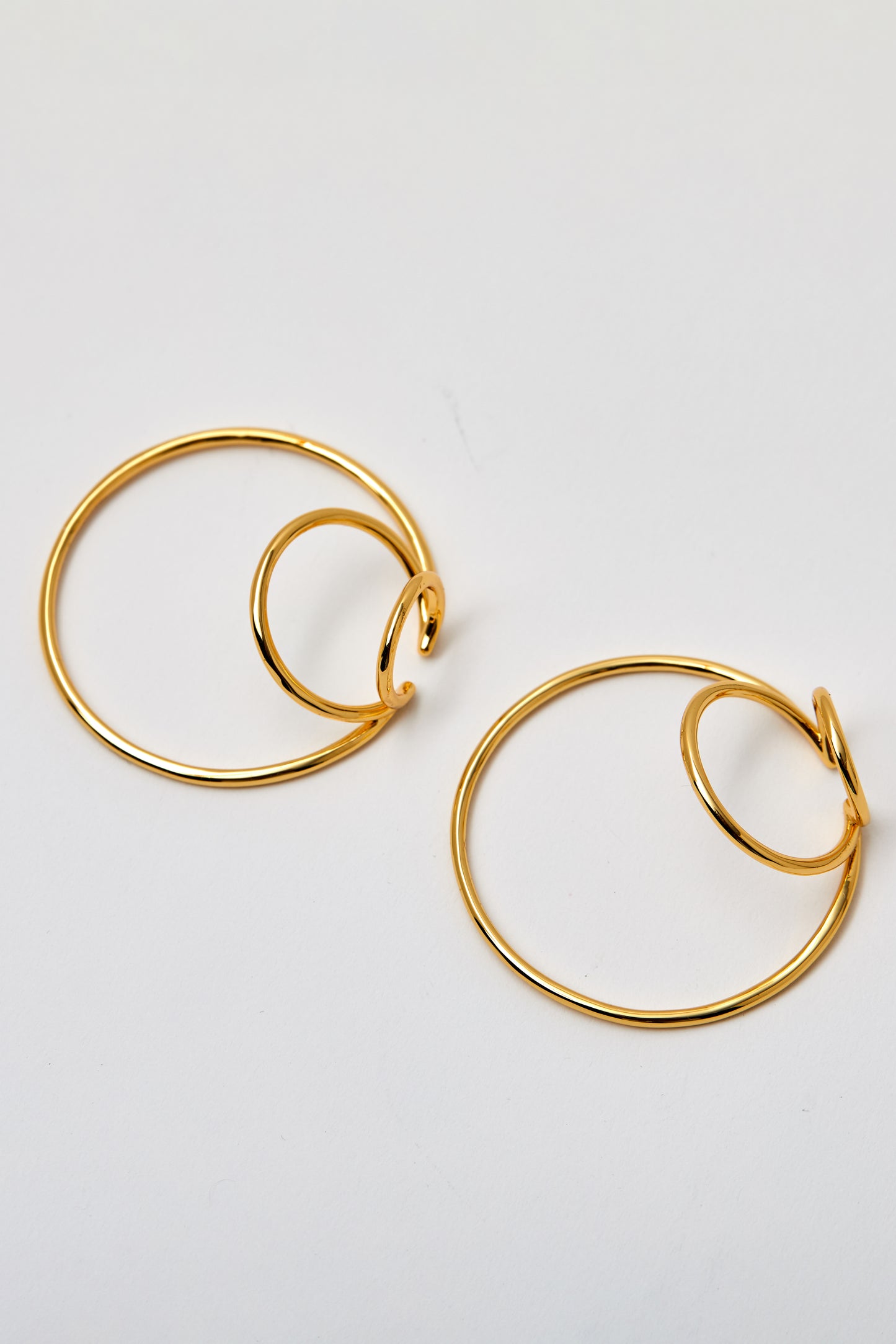 Bisjoux-Gold-Plated-Hook-Hoop-Ear-Cuff-Earrings