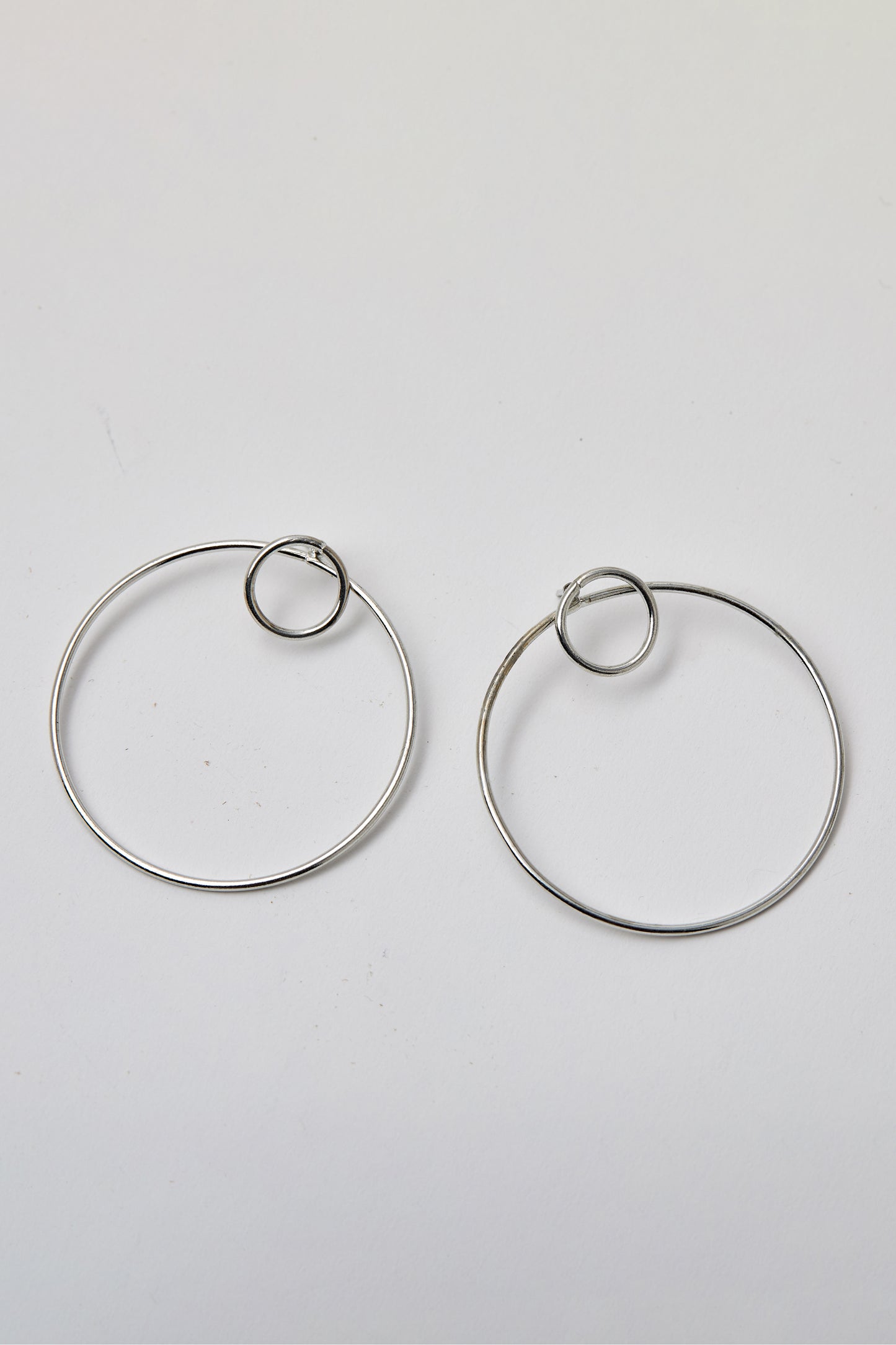 WorldFinds-Double-Hoop-Posts-Silver