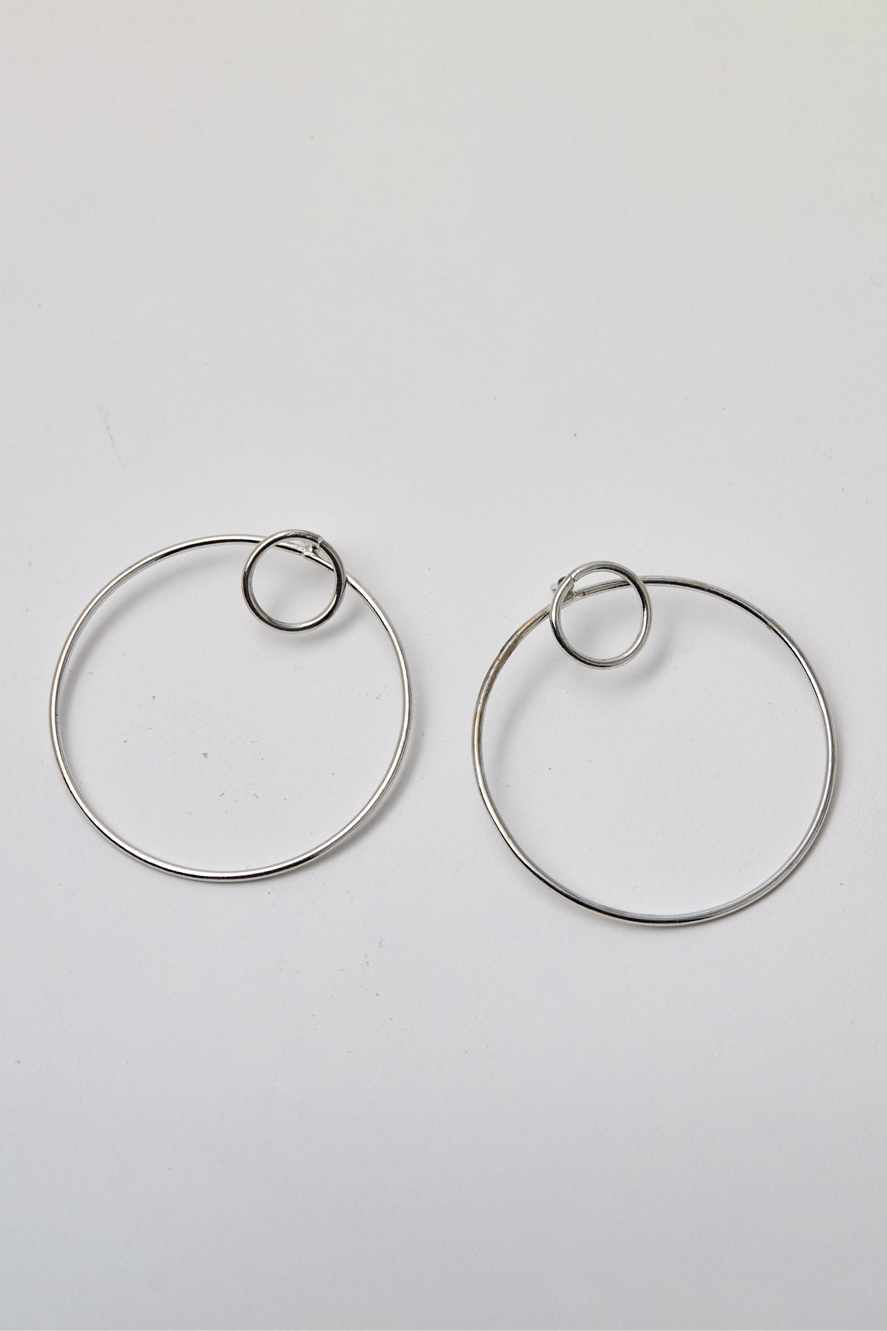 WorldFinds-Double-Hoop-Posts-Silver