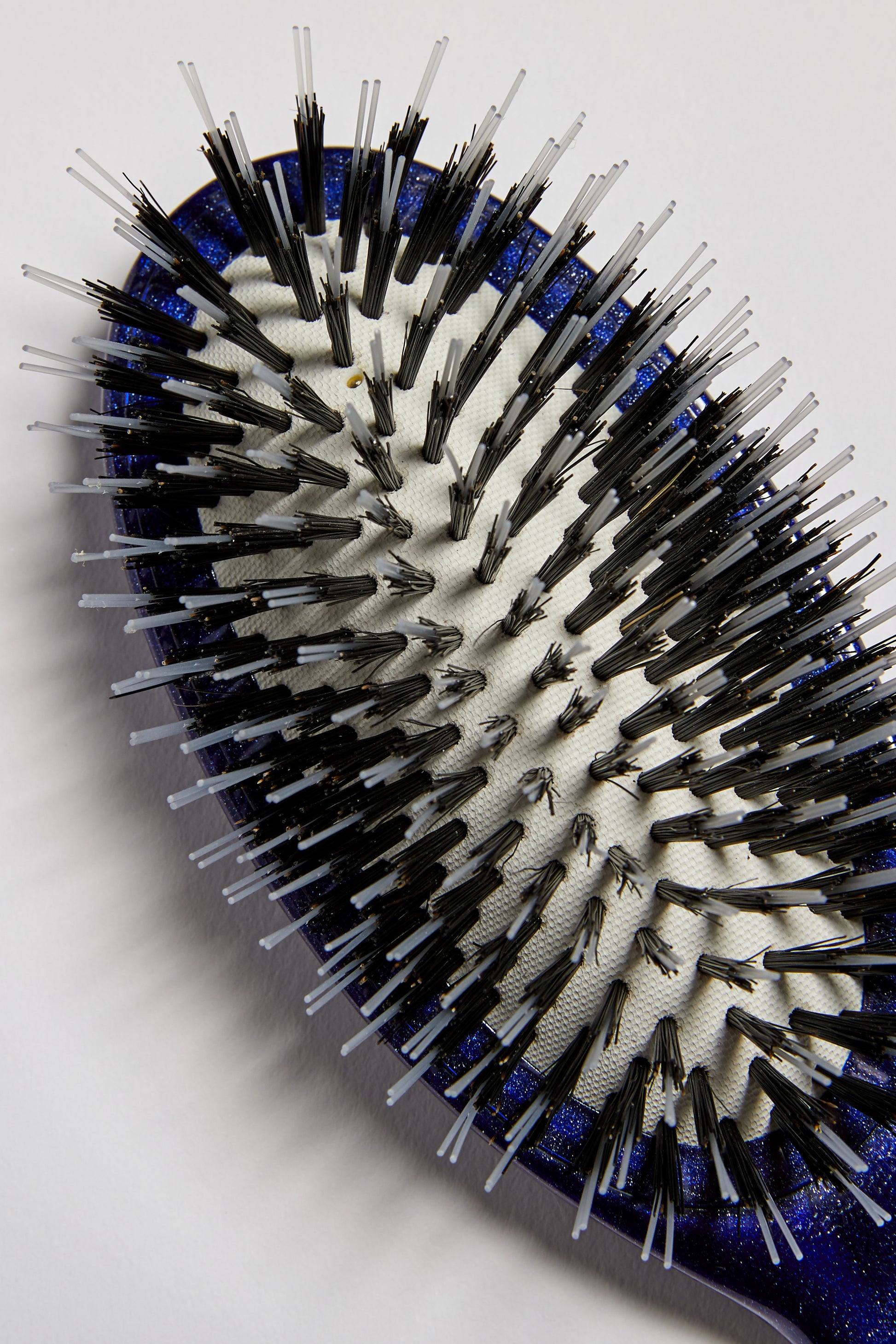 Acca-Kappa-hair-extension-oval-brush-sparkle-navy-blue