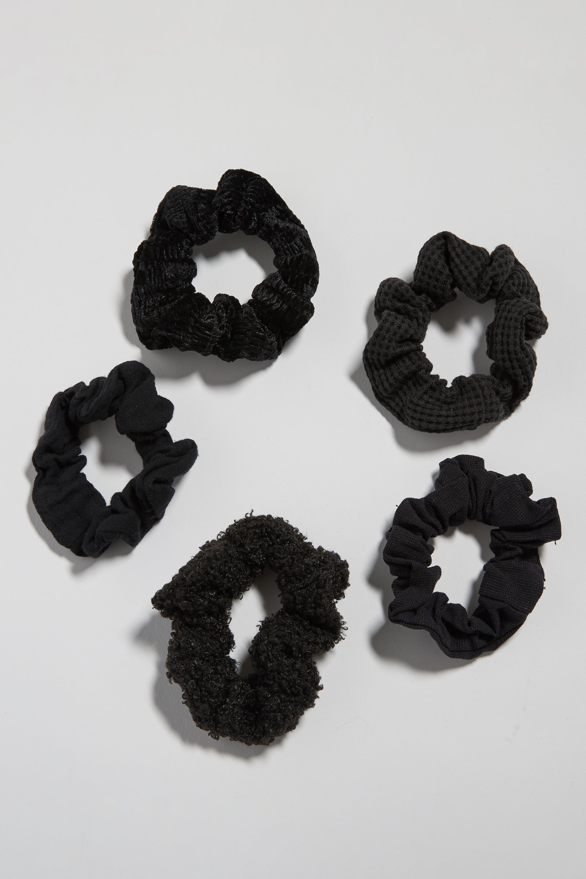 Kitsch-Assorted-Textured-Scrunchies-Black